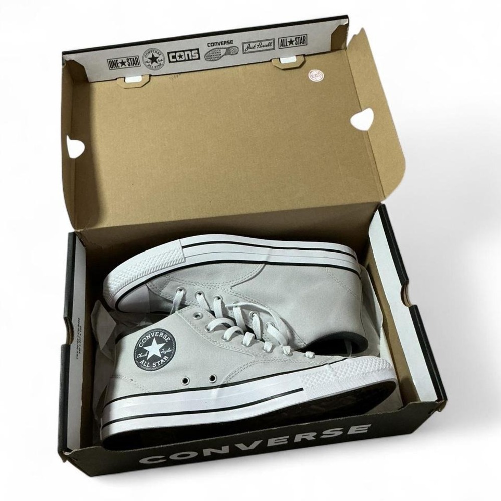Converse All Star Mid Top Shoes Sneakers Light Grey Mens 10.5 US 44.5 EU NEW BOX - Picture 2 of 6